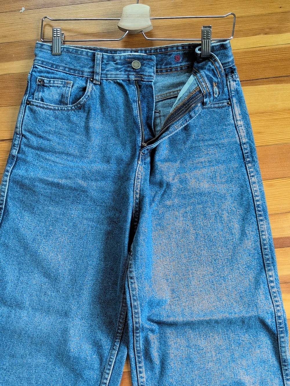 Sézane Relaxed High-Rise Jeans in Medium Blue
